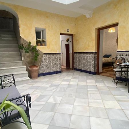 Апартаменты Patio Andalusi Junto A La Vina Кадис Экстерьер фото
