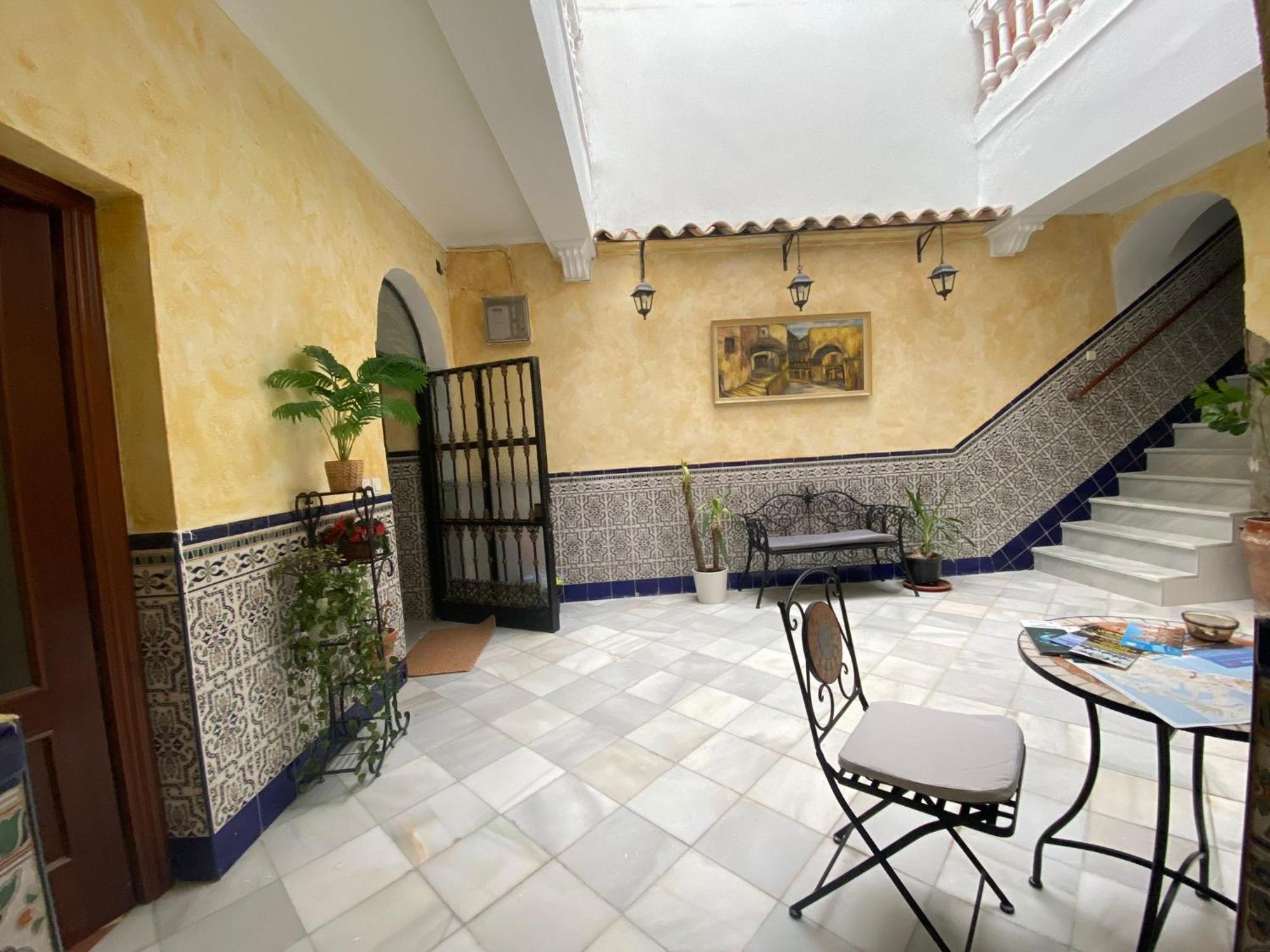 Апартаменты Patio Andalusi Junto A La Vina Кадис Экстерьер фото